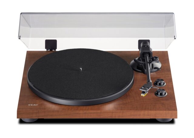 TEAC TN-280BT - Manuell platespiller med bluetooth