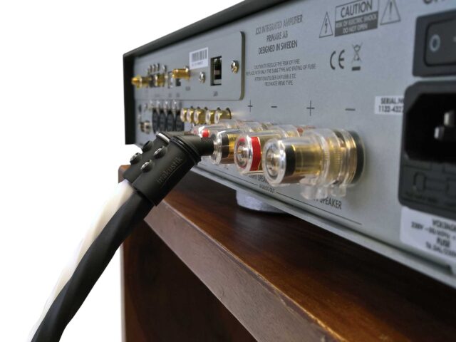 Bananplugg rhodium BFA-103 vinkel - Reference - Inakustik