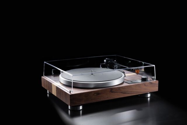 Dual Primus Maximus - Manuell high-end håndbygget platespiller med direktedrift